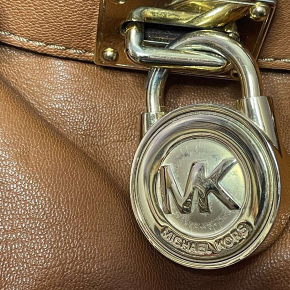 Michael Kors Large Hamilton Bag Brown with Lock & Key - Picture 7 of 9